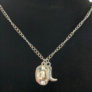 Country Pendant Necklace